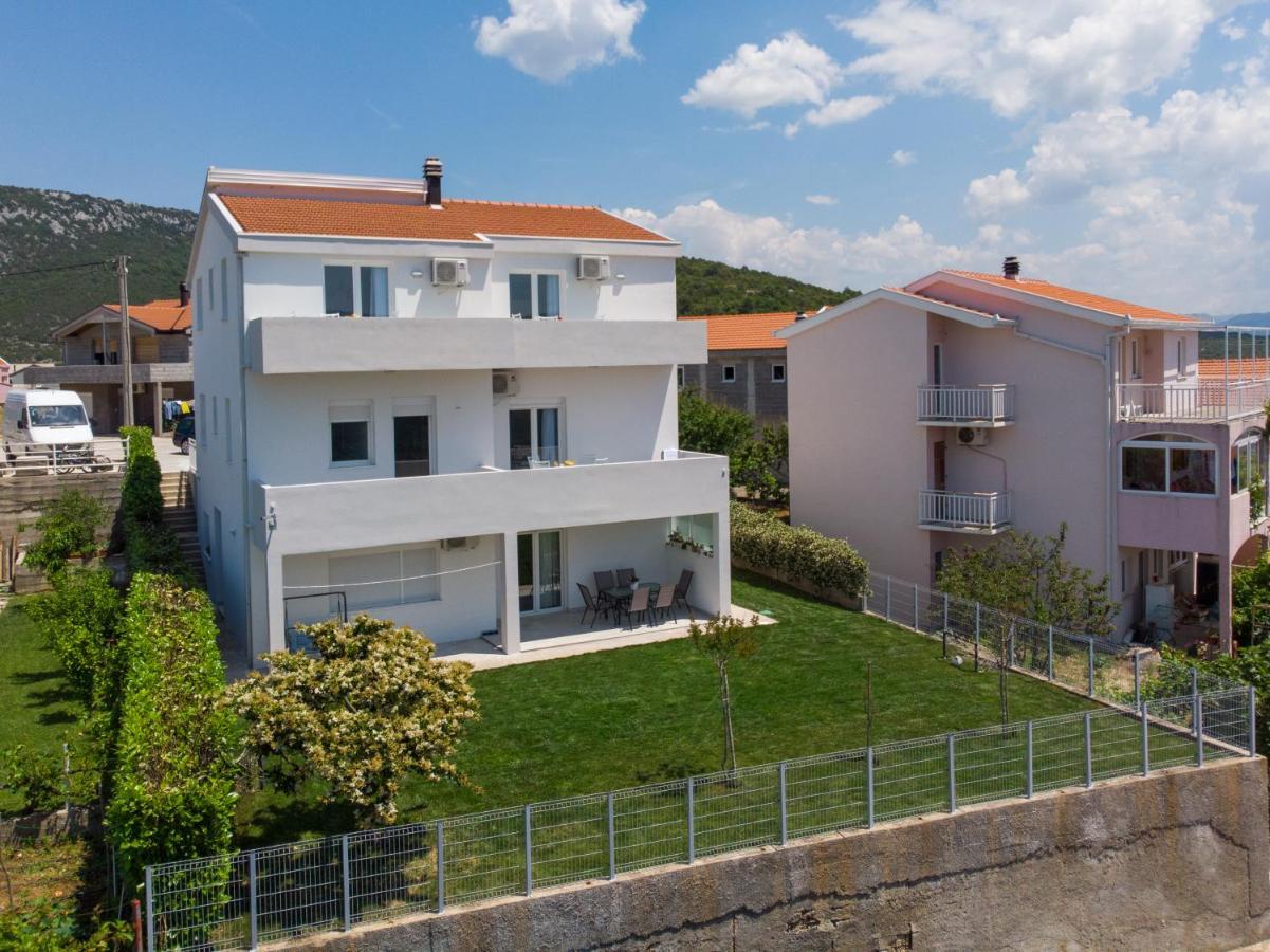 Apartmani Mate Neum Eksteriør billede